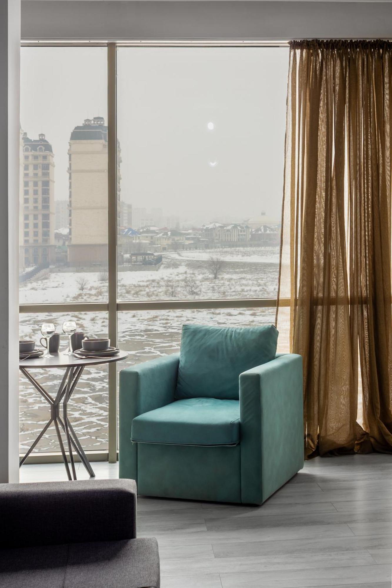 9Th And 6Th Floor Stylish Apartments With Mountainvista Bişkek Dış mekan fotoğraf