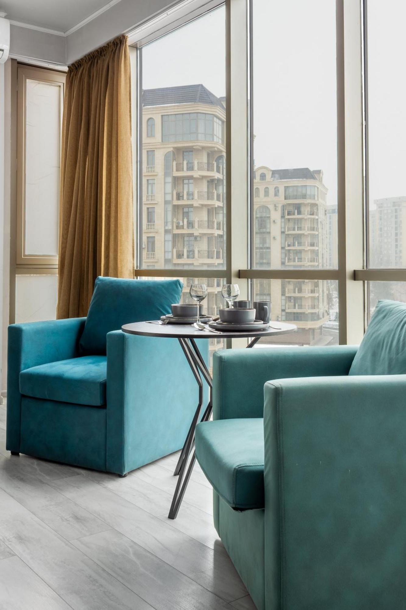 9Th And 6Th Floor Stylish Apartments With Mountainvista Bişkek Dış mekan fotoğraf
